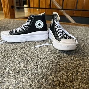 Converse women’s platform shoes size 9